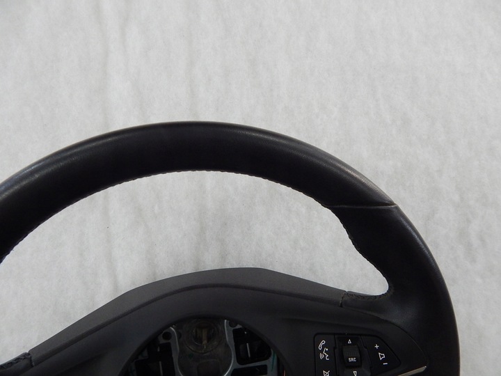 фото №5, Opel adam - кермо шкіра мультифункція круїз-контроль оригінал гарна