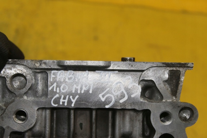 фото №15, Блок  двигуна fabia iii 1.0 mpi chy 04c103023