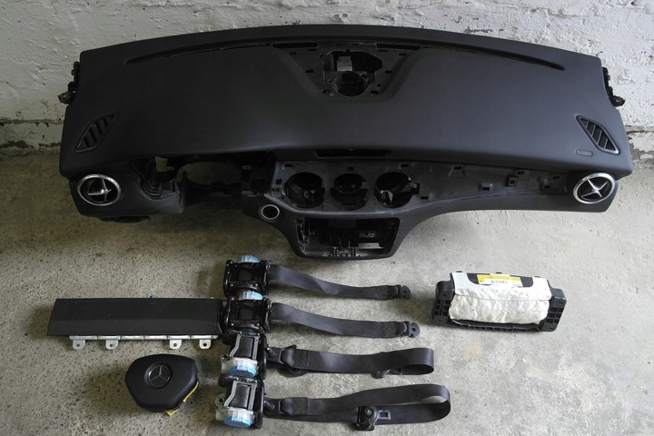 фото №1, Mercedes gla x156 панель консоль pulpit подушка безопасности ремни капот полка pas