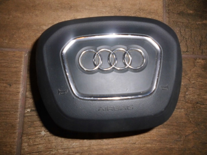 фото №7, Audi a4 8w b9 консоль + 2 x подушка