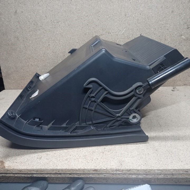 фото №5, Opel astra h gtc бардачок пассажира klimatyzowany podświetlany13191459 европа