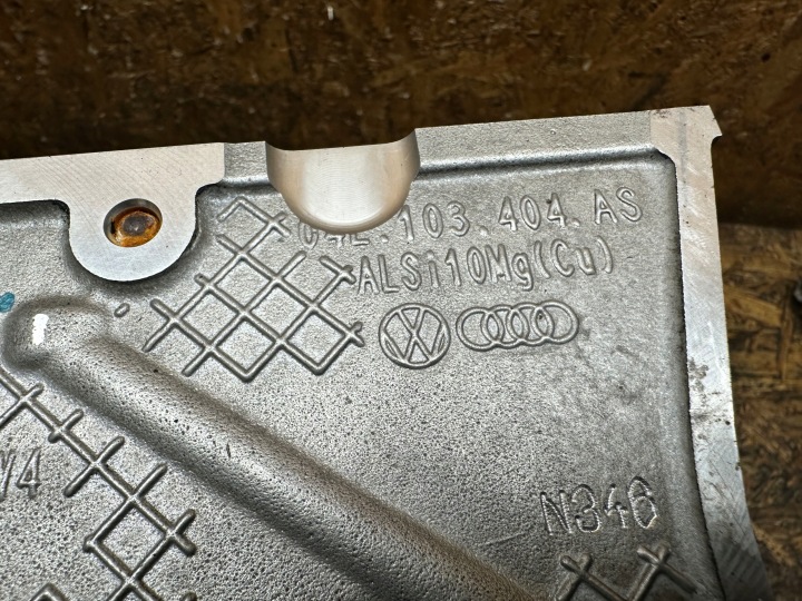 фото №6, Головка vw seat skoda 1.4 tsi 04l103404as