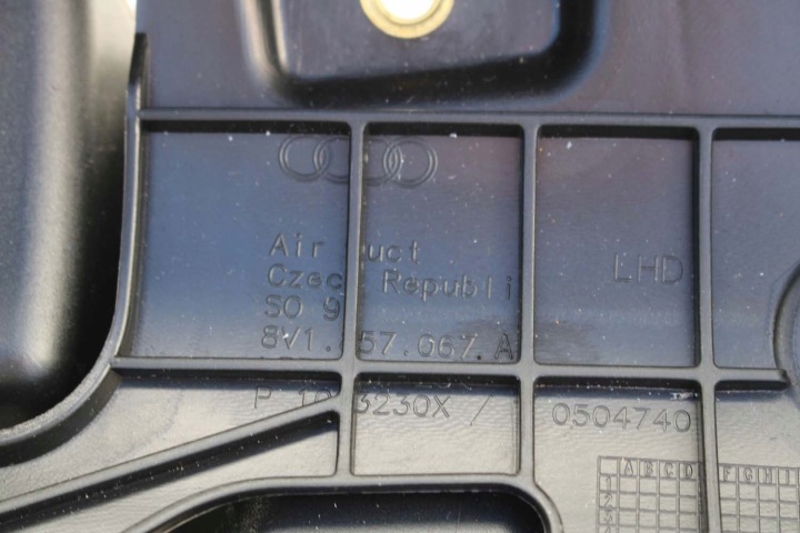 фото №12, Audi a3 консоль торпедо раздаточная капот pulpit 8v 8v1857001 8v1 857 001 ko