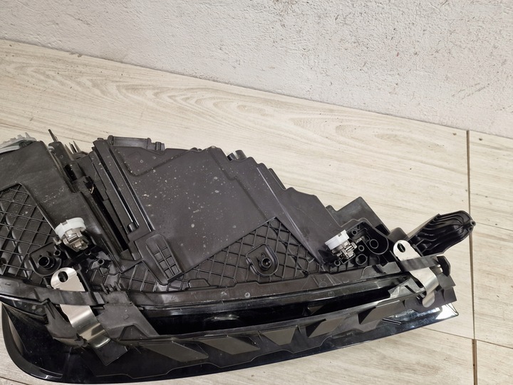 фото №12, Bmw ix m60 лампа ліва перед laser 5a3cea1-04