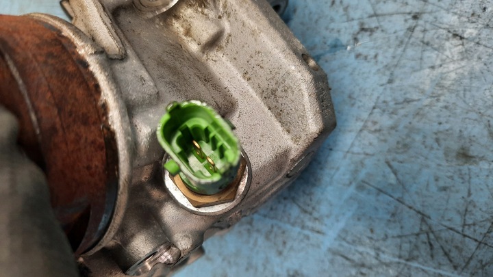 фото №9, Насос вприскувальний планка форсунки volvo 2.4 d5 d5244t