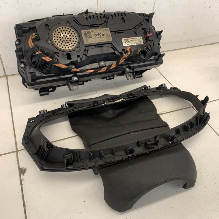 фото №12, Панель приладів рамка комплект lcd віртуальний європа vw passat b8 3g 2.0 tdi 15r