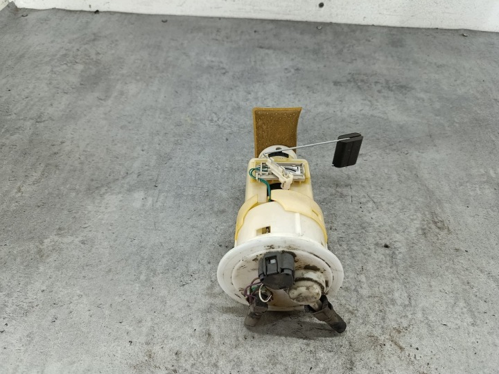фото №6, Насос пального toyota yaris i fl 1.0 16v
