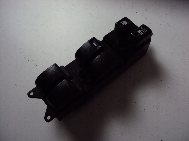 фото №1, Панель стекло левый перед citroen c4 aircross 13 r