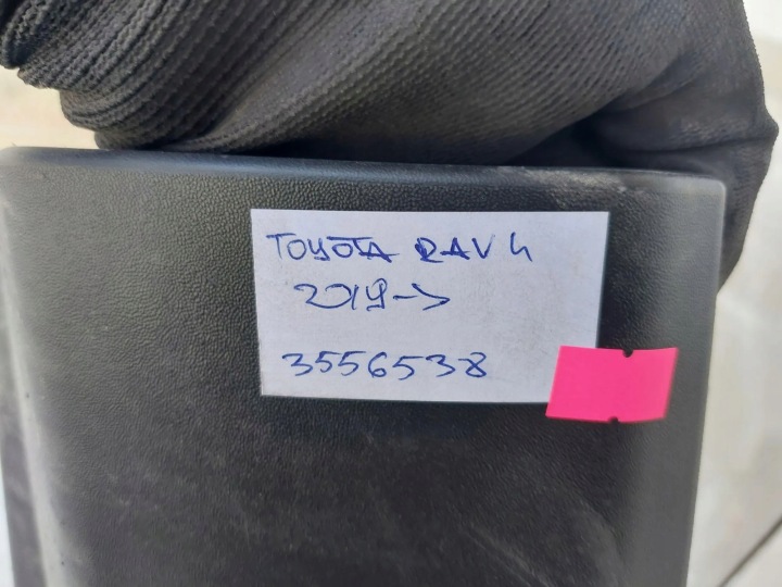 фото №8, Дифузор заднього бампера toyota 5215942230 0.0l дизель 2020