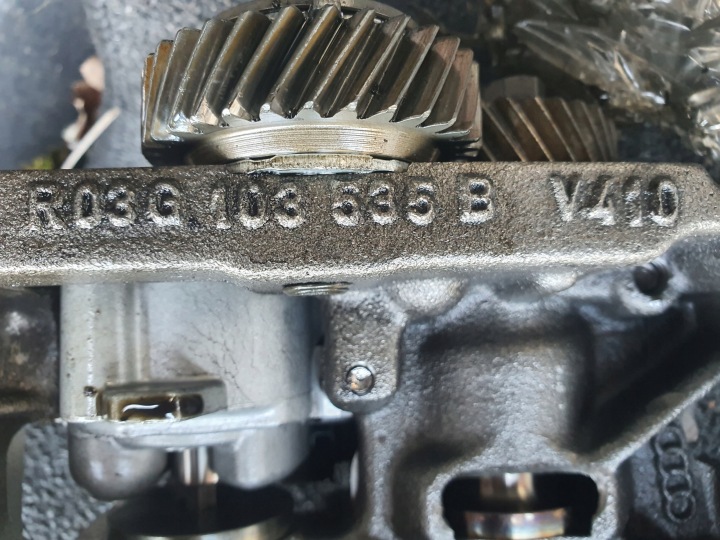 фото №10, Audi a4 a6 насос масла вали wyrównoważające 2,0 tdi 03g103537b 02-01
