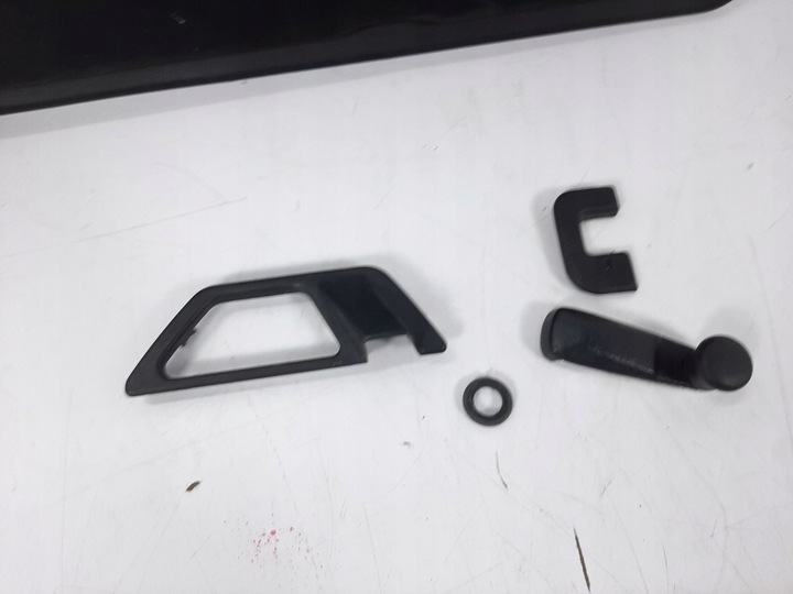 фото №7, Mercedes w124 универсал 2.5d 91r боковина дверь правый перед планка дерево