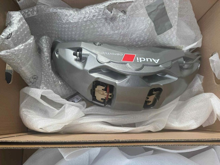 фото №9, Audi rs4 rs5 суппорт зажимы перед ceramika тормозные колодки 8w0615107al 8w0615108al