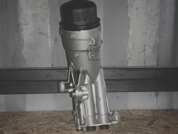 фото №1, Корпус фільтра масла jaguar 2.0d g4d3-6714-c77a