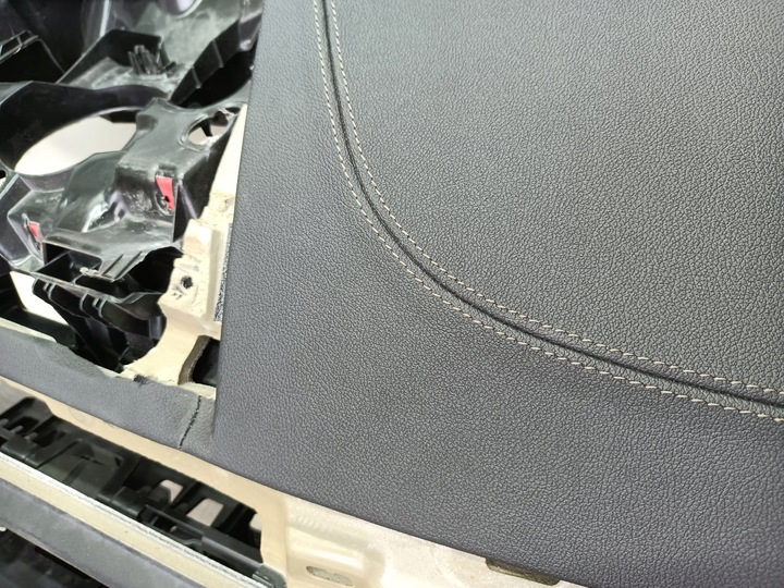 фото №7, Bmw 5 g30 g31 панель консоль кожа chropowata head up подушка безопасности подушки ремни