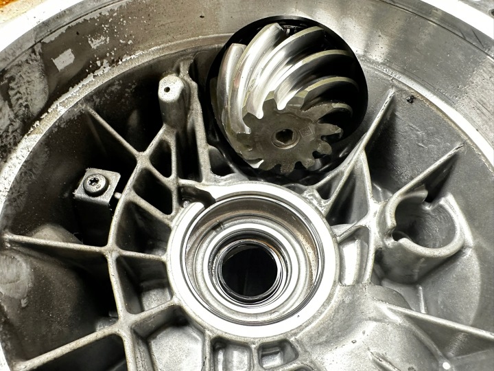 фото №8, Корпус коробки кпп / коробка передач audi porsche 8hp95ax 1104435049