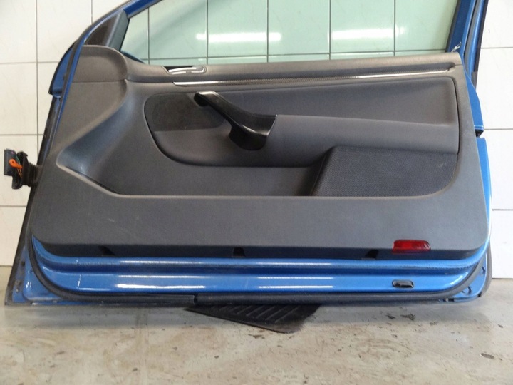 фото №6, Vw golf v 2004 hb 3d дверь правые цвет lc5g