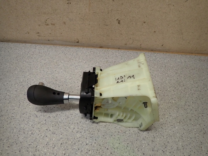 фото №6, Hyundai i10 07-13 ручник  зміни коробка передач автомат