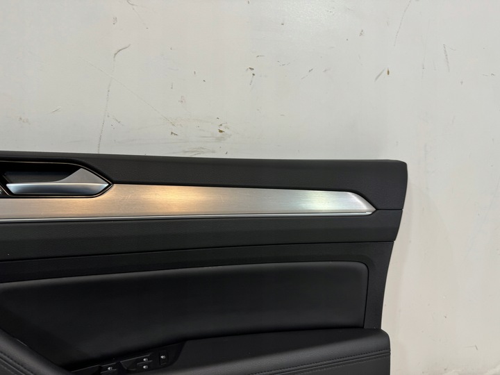 фото №5, Боковина дверь правые перед vw passat b8 led ambiente кожа ! uk !