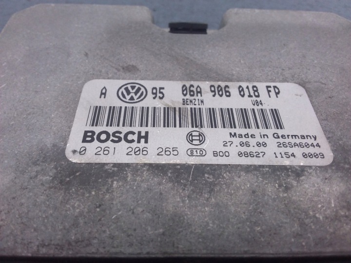 фото №7, Vw golf iv 2.0b блок керування двигуном (ecu) 06a906018fp 0261206265