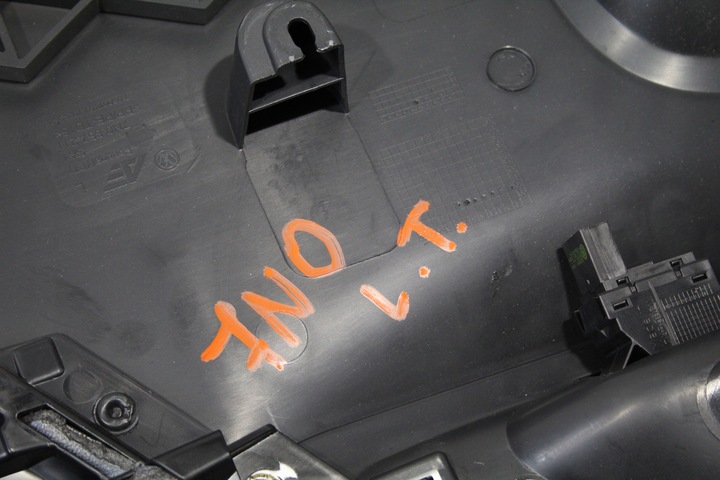 фото №6, Боковина дверь левый зад vw sharan ii 7n0 7n