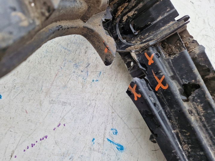 фото №8, Audi q5 8r0 07- pas переднее усилитель