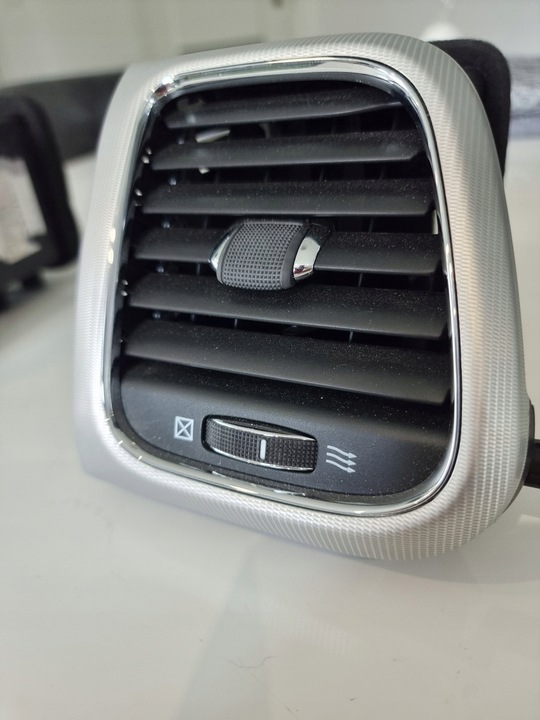 фото №12, Jeep grand cherokee wk2 рестайлінг решітка повітропровід ліва