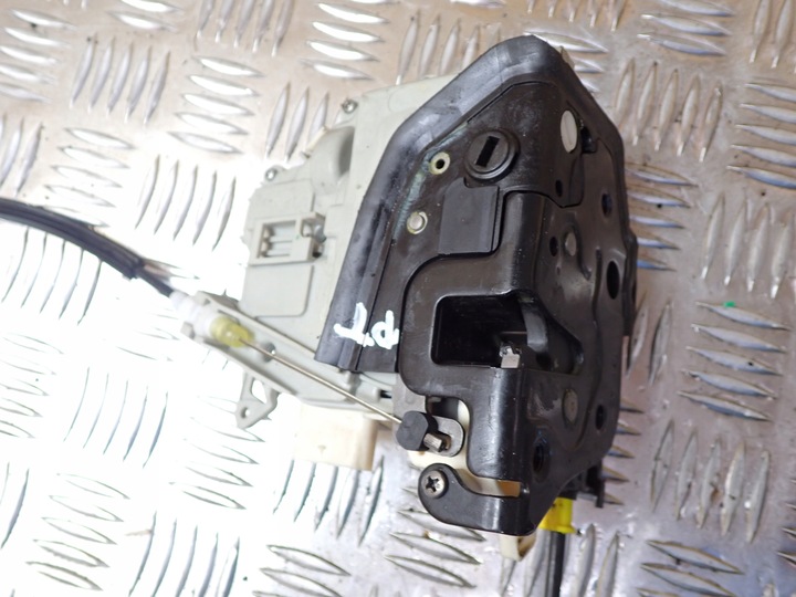 фото №5, Замок двері праві зад audi a4 b8 avant 2008r 3.0 tdi 8k0839016c 8t0837886b
