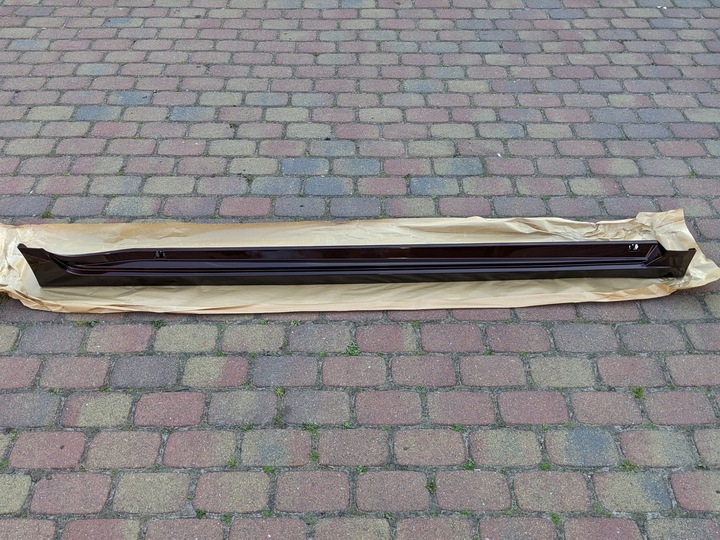 фото №4, Lexus ct200h рестайлинг правая планка пороговая порог 17-