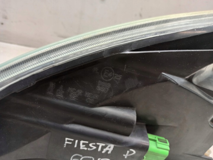 фото №7, Fiesta mk6 рестайлінг 5-08 фара передня права 256x13029aj