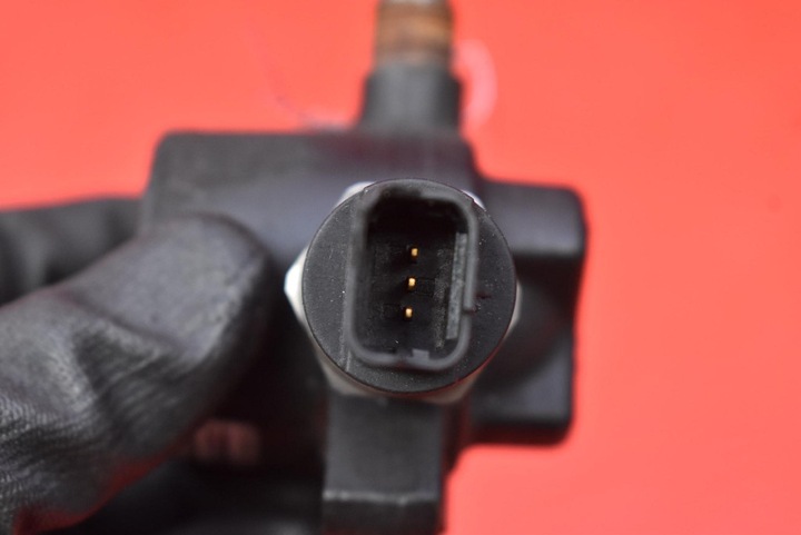 фото №7, Распределитель топлива 8200057345 r9144z010c nissan almera n16 1.5 dci 82 km