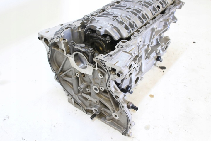 фото №7, Bmw 4 f32 блок двигателя 3.0i 8602094 код b58m