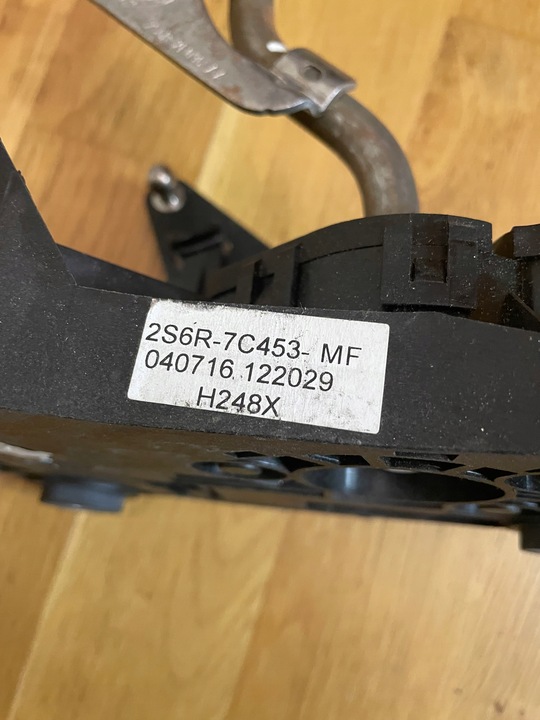 фото №4, Выборщик домкрат коробки передач ford fiesta mk6 vi 2s6r-7c453-mf б/у