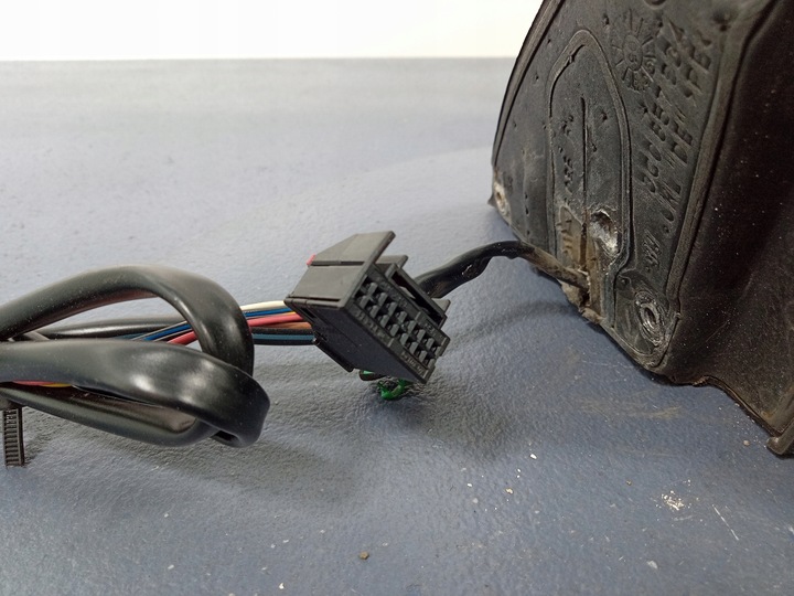 фото №8, Vw passat b6 дзеркало праві 6 pin la5e