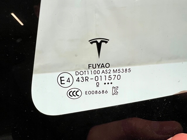 фото №3, Стекло кузовная левая зад задняя tesla модель 3