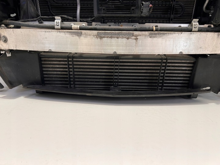 фото №10, Mercedes w212 підсилювач pas переднє балка панель кріплення фар