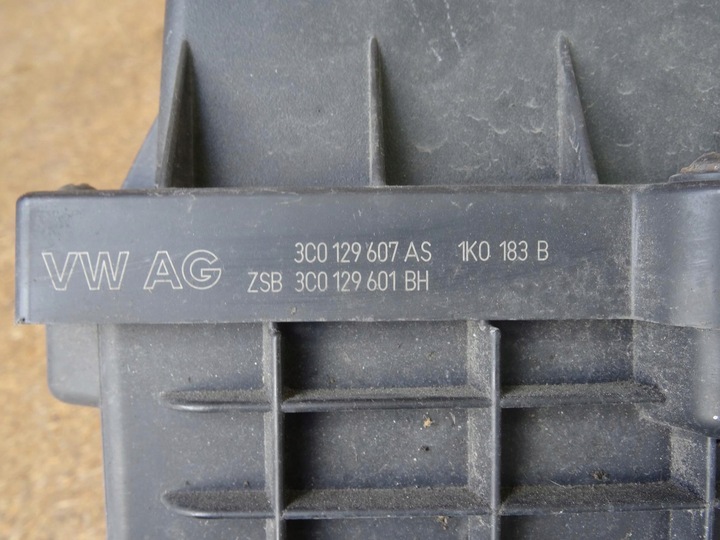 фото №16, Audi a3 8p рестайлінг golf vi 2.0 tdi корпус фільтра повітря 3c0129607as