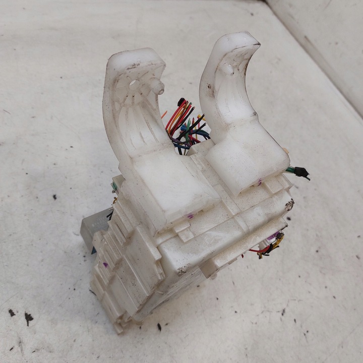 фото №13, Toyota prius 2 ii модуль bsi коробка запобіжників