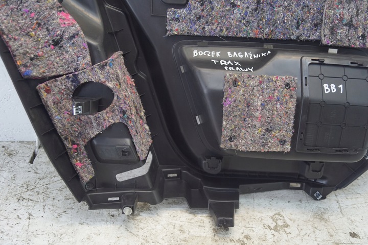 фото №13, Боковина багажника правий chevrolet trax 95190815