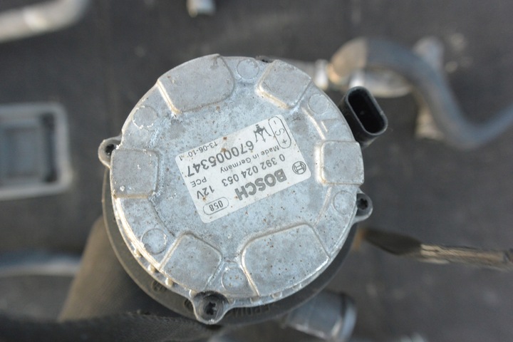 фото №7, Насос воды дополнительный 3.0b ghibli quattroporte