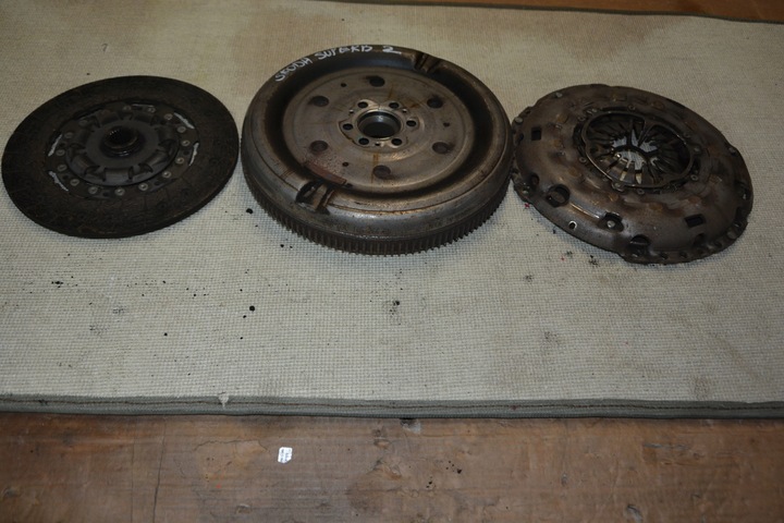 фото №1, Колесо двомасовий зчеплення skoda superb 2 03l105266bn