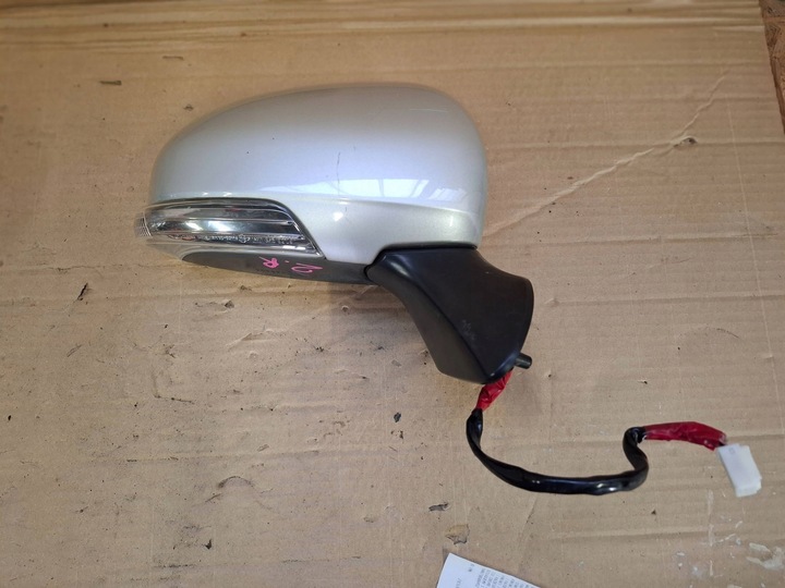 фото №1, Toyota prius + plus рестайлінг 15-20 дзеркало зовнішні праві 9 pin