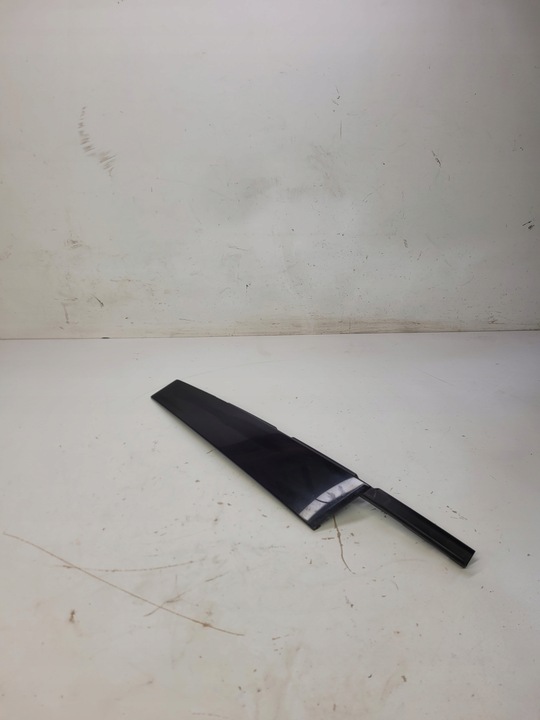 фото №1, Планка защита дверь правые p audi a8 d4 4h0837902