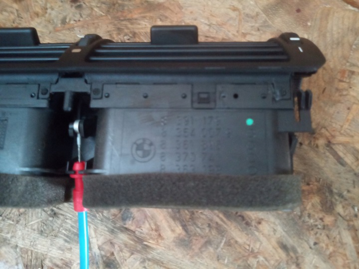 фото №6, Решётка воздуховод средняя чёрная bmw e36 сцепление