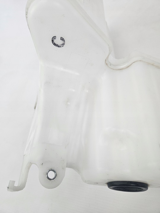 фото №9, Toyota rav4 v 2019 - бак do рідини склоомивача 060851-665