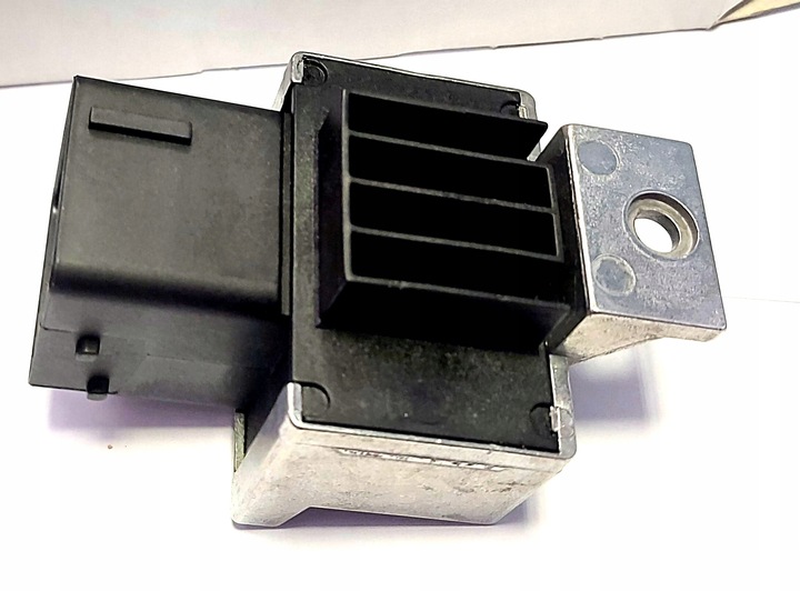 фото №11, Реле свечей накаливания 1.5 dci megane scenic ii оригинальный