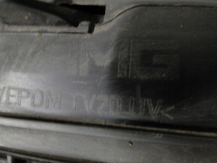 фото №11, Mercedes e класс w213 s213 213 238 w238 решётка средняя рама планка amg