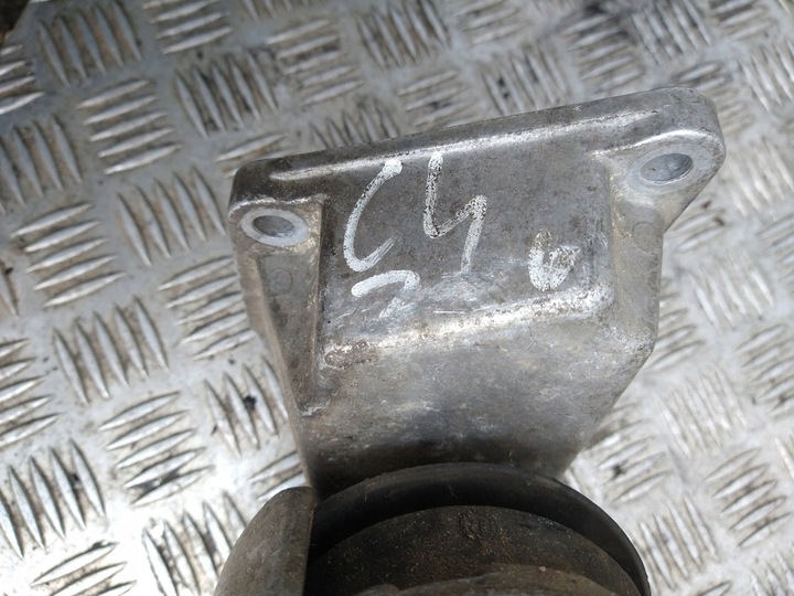 фото №8, Audi 100 a6 c4 лапи коробки подушка 4a0199307j