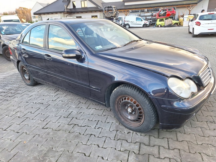 фото №16, Mercedes w203 c-klasa sedan 4d лампа зад правая