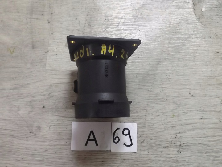 фото №1, Расходомер audi a4 2.4 078133471c