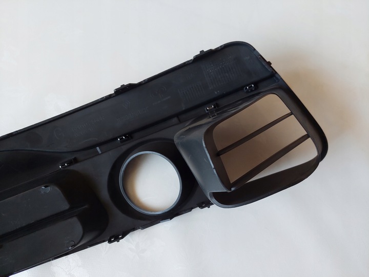 фото №8, Решётка бампера - левый перед - renault laguna iii - рестайлинг